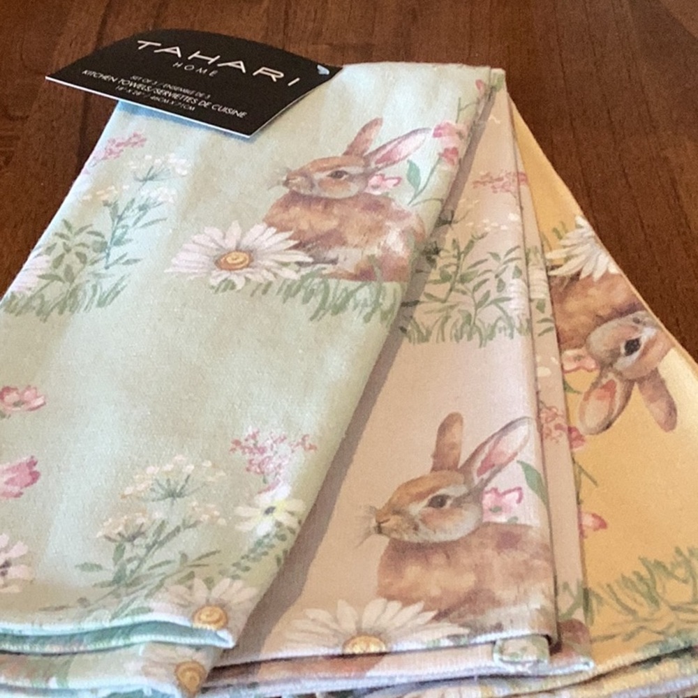 Tahari Home Bunny Print Kitchen Towels - set of 3 towels